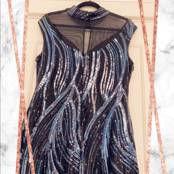Mock sequin sheath dress - Picture 5 of 5